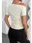 Kısa Kollu Düşük Omuz Büzgülü Bluz Bej 3