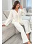 Kadın Beyaz Önden Bağlamalı Kolu ve Paçası Fırfır Detaylı Uzun Kollu Pijama Takımı 1