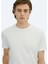 Beyaz Bisiklet Yaka Pamuk Karışımlı T-Shirt 4