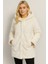 Kadın Kapüşonlu Peluş Ekru Mont | Astarlı – Cepli – Çıtçıt Kapamalı 1