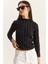 Kadın Yarım Boğazlı Gofre Bürümcük Bluz 4