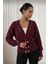 Kadın Bordo Incili Triko Hırka – V Yaka, Çift Sıra Inci Düğmeli, Rahat Kalıp 1