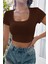 Kadın Kahverengi Yarım Kol Düz Yaka Crop Top Bluz 3