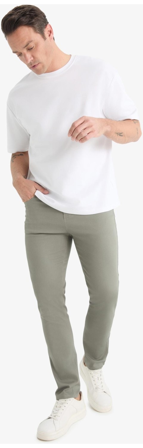 DeFacto Slim Fit Dar Kesim Dar Paça Cepli Dokulu Pantolon E7959AX25AU görsel 2