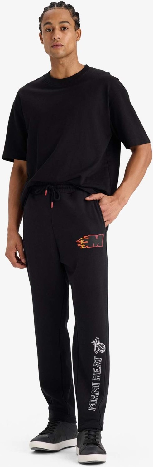 DeFacto NBA Miami Heat Kalın Jogger Eşofman Altı Standart Fit Cepli Esnek Bantlı Paça D6561AX25SP görsel 2