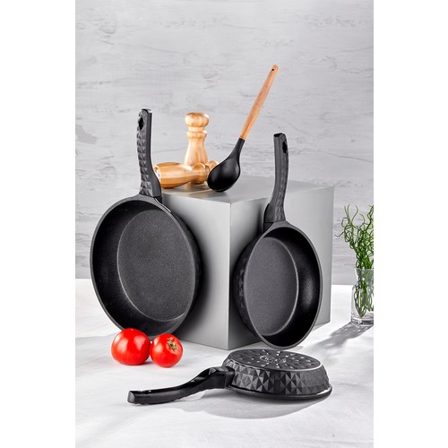 Taç Bella Döküm 3'lü Tava Seti 20 cm 24 cm 28 cm Yapışmaz Yüzey ile Dayanıklı Kullanım