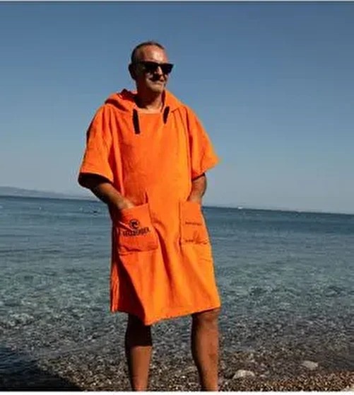 Turuncu Cepli Kapşonlu Havlu Panço