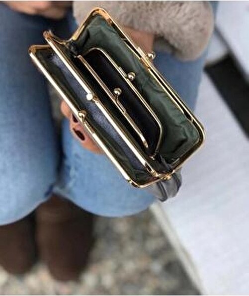 Erzeno Deri Klipsli Kadın Cüzdan Yatay Tip Küçük Boy Minimalist Stil Bej Renk Düz Desen görsel 7