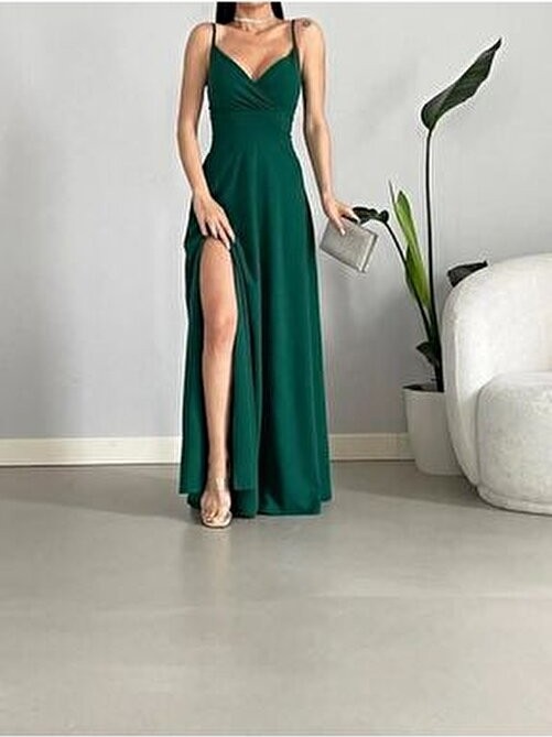 Lacase Kadın Siyah Askılı Kruvaze Yaka Yırtmaçlı Maxi Abiye Elbise görsel 6