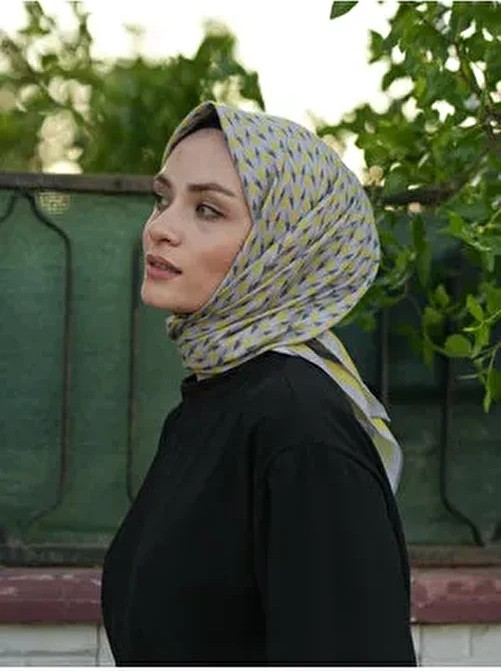 Monoor Pamuklu Soft Eşarp Eliza Desen Kadınlar İçin Şık ve Nefes Alabilir Tasarım görsel 5