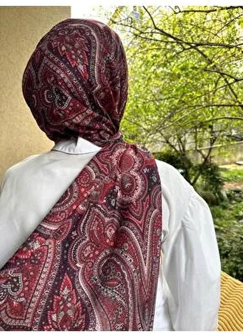 Shalby Kadın Bordo Pamuksu Soft Etnik Desenli Şal 70 x 185 cm Şık ve Rahat Kullanım