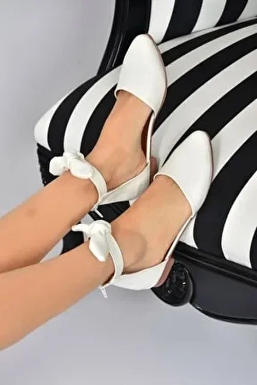 Fox Shoes Beyaz Kadın Babet Suni Deri Malzemeden Düz Tabanlı Günlük Kullanım İçin H726761509