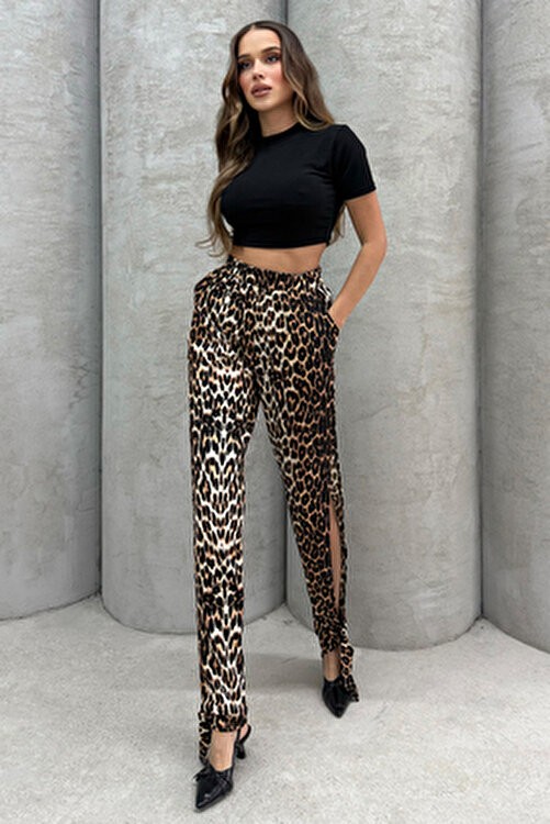 Lesa Wear Leopar Desenli Yüksel Bel Yırtmaç Detaylı Kadın Yumuşacık Likralı Jarse Pantolon görsel 3