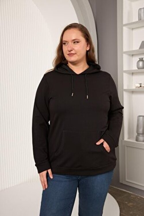 Rmg Kapşonlu Büyük Beden Siyah Sweatshirt Kadın Düşük Kol ve Kanguru Cep Özellikleriyle