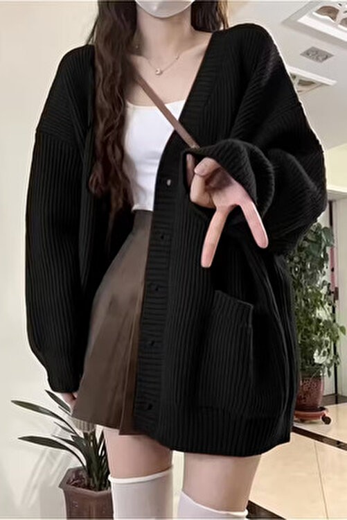 Tarz Cool Kadın Oversize Cepli Düğmeli V Yaka Triko Hırka görsel 7