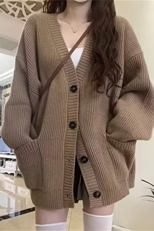 Tarz Cool Kadın Oversize Cepli Düğmeli V Yaka Triko Hırka
