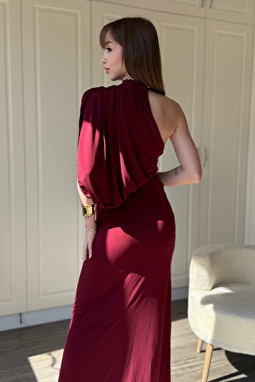 Dilay Gökoğlu Butik Tek Omuz Boyunlu Zarif Dökümlü Bordo Maxi Elbise görsel 5