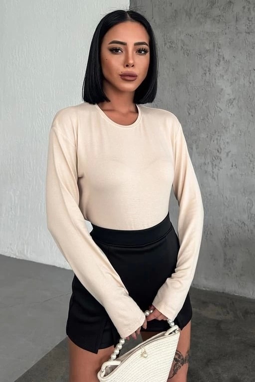 Lisinya Rahat ve Şık Uzun Kollu Bisiklet Yaka Likralı Viskon Penye Body Bej ( Lisinya )