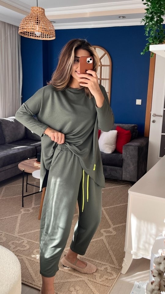 TeknoKapsül Kadın Iki Iplik Viskon Pamuk Kumaş Arma Detaylı Ikili Takım - Haki̇ / 2xl-3xl görsel 3