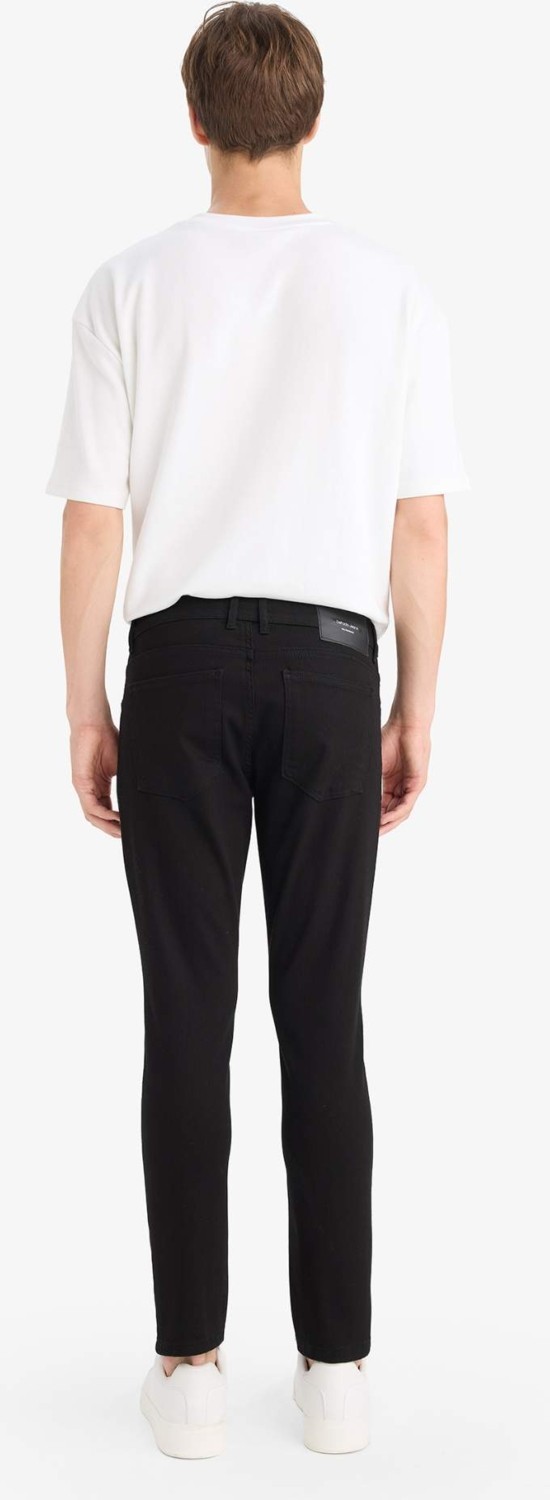 DeFacto Carlo Skinny Fit Ekstra Dar Kalıp Normal Bel Ekstra Dar Paça Jean Pantolon R8763AZ25AU görsel 5