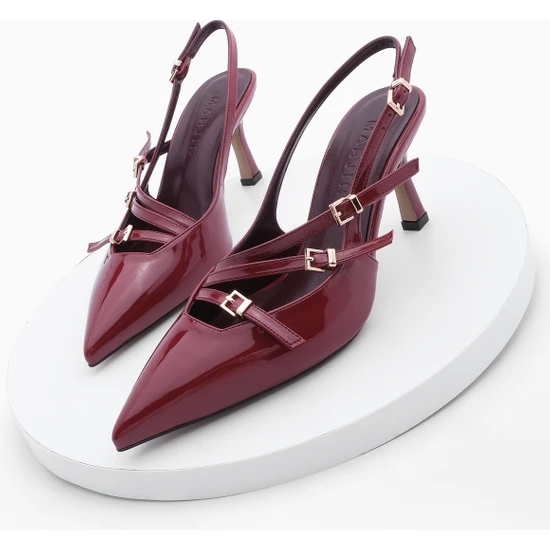 Marjin Kadın Sivri Burun Üç Bantlı Kemer Detay Arkası Açık Klasik Topuklu Ayakkabı Bevil