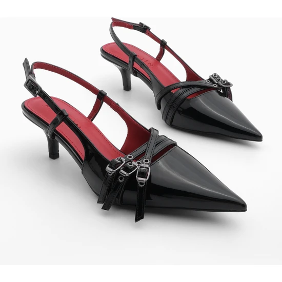 Marjin Kadın Sivri Burun Atkılı Ince Ökçe Üç Bantlı Klasik Topuklu Ayakkabı Lefar