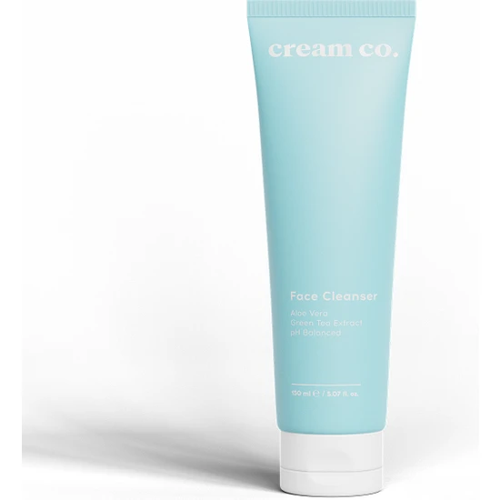Cream Co. Beyazlatıcı Yüz Temizleyici Makyaj Temizleme Tek Adımda Çift Aşamalı Temizlik Face Cleanser 150 ml