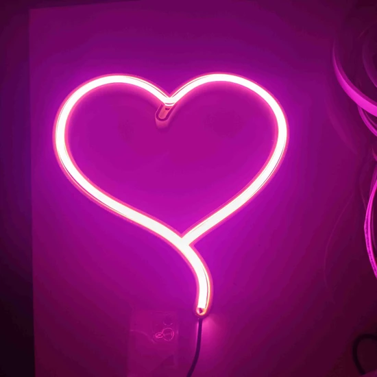 Kamer Neon Işıklı Kalp