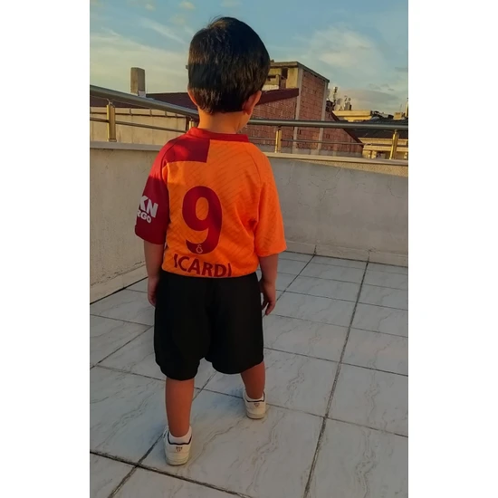 Galatasaray 23-24 Sezon Icardi  Iç Saha Futbol Forması Çocuk 2 Set + Bileklik Hediye