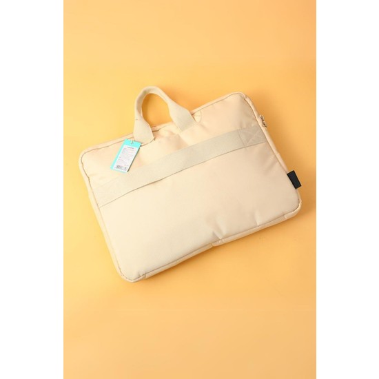 Yoyoso Büyük Gözlü Dil Çıkaran Figür Laptop Çantası Fiyatı