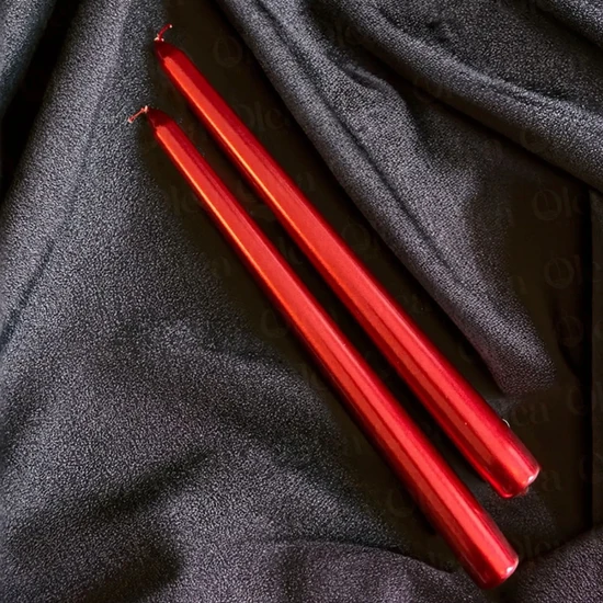Olea Maison Kırmızı Metalik Şamdan Mum - Konik - Kokusuz - 2’li - Metalik Parlak Renk - 2,2*25 cm