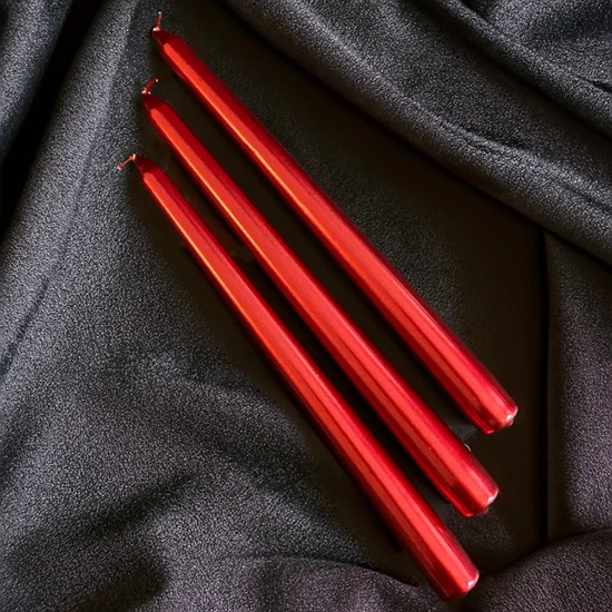 Olea Maison Kırmızı Metalik Şamdan Mum - Konik - Kokusuz - 3'lu - Metalik Parlak Renk - 2,2*25 cm