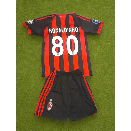 North Stand Nostaljik AC Milan Efsane Ronaldinho Çocuk Forması