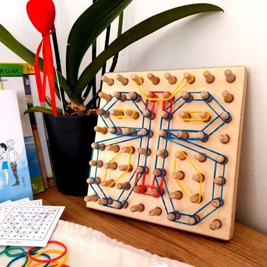Ahşap Montessori Geometri Tahtası - Lastik Geçirme Eğitici Yak Çıkar Oyuncak- Geoboard