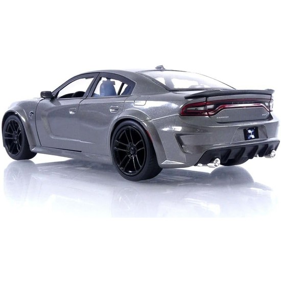 The Fast and Furious Diecast Model Hollywood Rides 1/24 1970 Dodge Charger és Dom Toretto figura