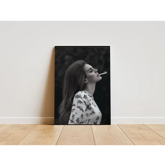 512 Art Design Lana Del Rey İkonik Duvar Poster 30 x 42 Çerçevesiz