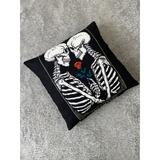 Yaya Design Co The Lovers Desenli Dekoratif Dijital Baskılı Kırlent Kılıfı Ve Yastık