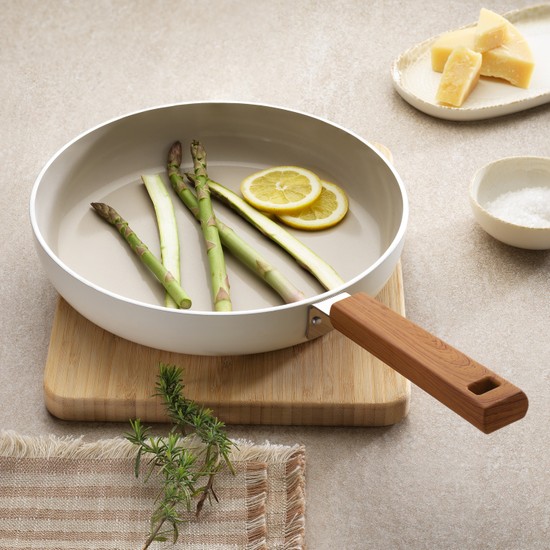 Schafer Ceramoni Seramik Tava 26 Cm Krem Renkli Düz Tava Üstün Yapışmazlık Özelliği ile