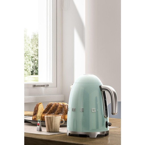Smeg Paslanmaz Çelik Kettle 1,7 lt Kapasiteli Otomatik Kapanma Özellikli Yeşil KLF03PGEU