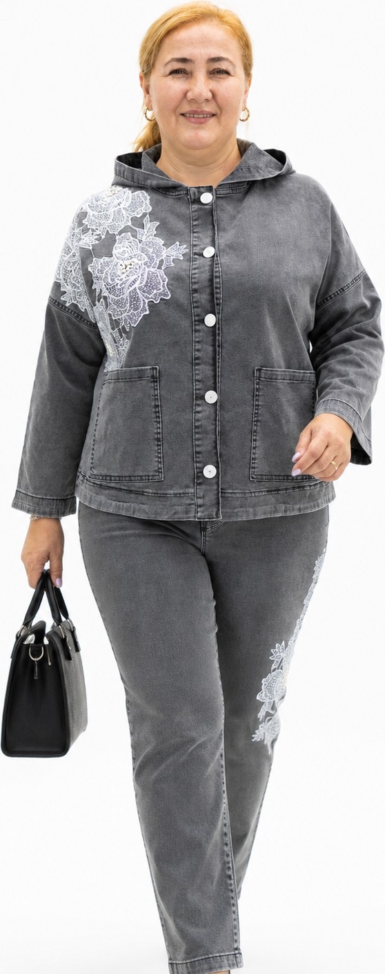 Trieste Wear Büyük Beden Denim Kapüşonlu Gül Deseni Işlemeli Boncuklu Önden Cep Detaylı Düğmeli Kadın Ceket