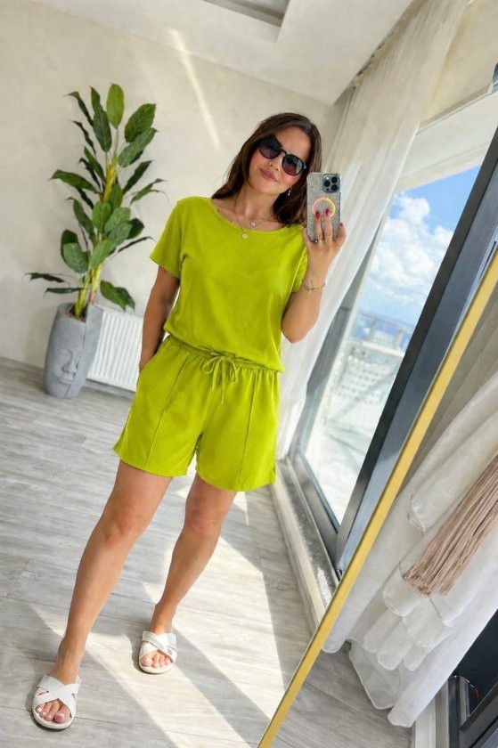 TeknoKapsül Kadın Kısa Kollu Yakası Açık Modal Bluz ve Bağcıklı Kısa Şort Ikili Takım - Yeşil / 2xl-3xl