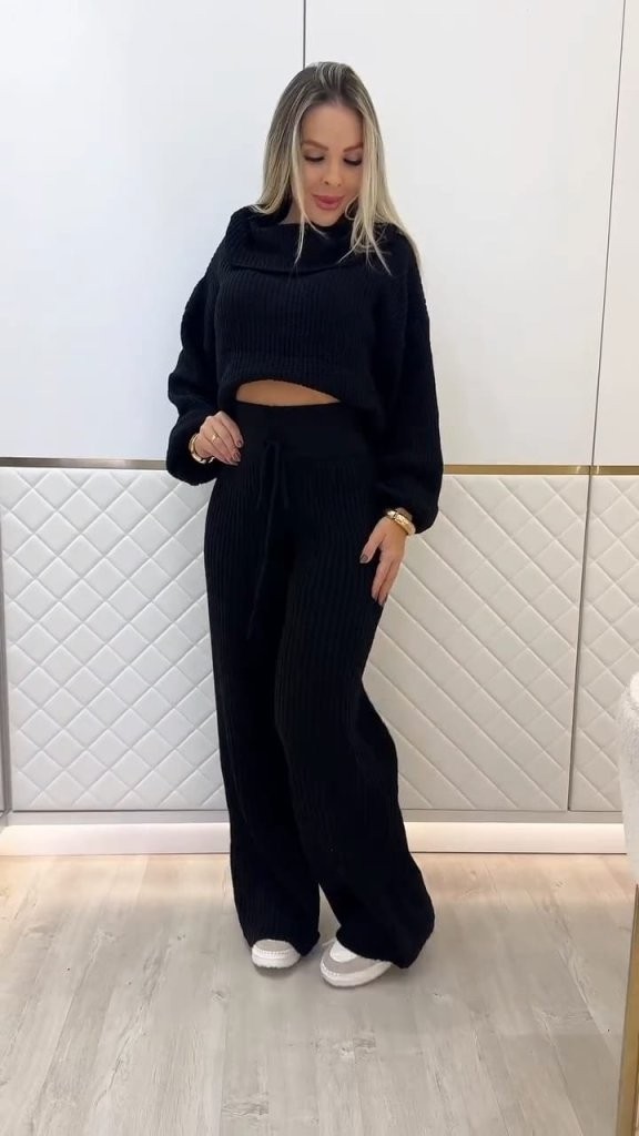 Trend Cojans Kadın Uzun Kollu Balıkçı Yaka Kısa Triko Bluz ve Pantolon Ikili Takım