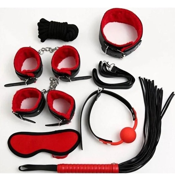 Fantastik Store Arias Closet Grinin 50 Tonu Fantazi Kelepçe Kırbaç Seti görsel 2