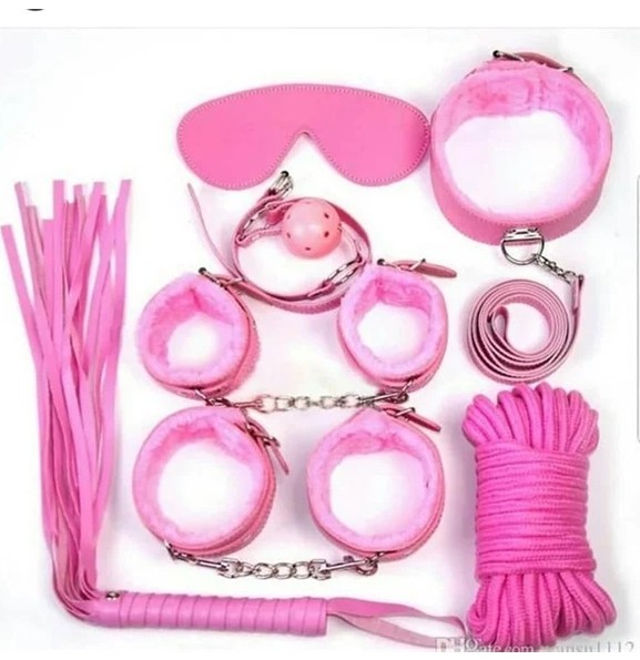 Fantastik Store Arias Closet Grinin 50 Tonu Fantazi Kelepçe Kırbaç Seti görsel 6