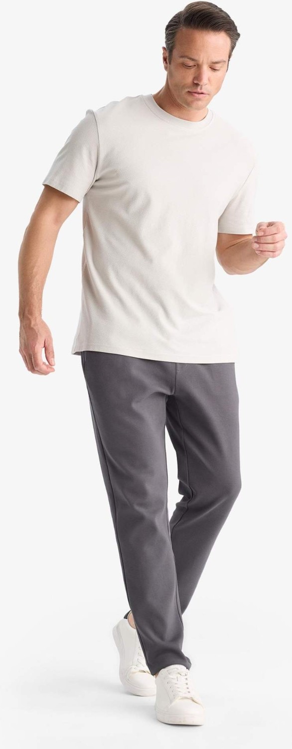 DeFacto Regular Fit Esnek Basic Beli Bağcıklı Cepli Düz Paça Jogger Pantolon C6022AX25AU görsel 4