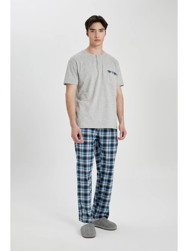 DeFacto Regular Fit Kısa Kollu Pijama Takımı B7250AX24SP