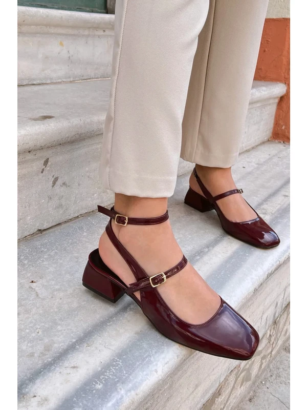 Kadın Mary Jane Rugan Arkası Açık Kare Burunlu Baretli Kısa Blok Topuklu Ayakkabı