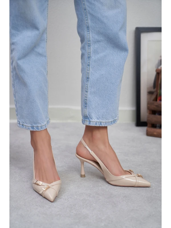 Platte Açık Bej Rugan Kemer Detay Bilek Bağlı Kadın Topuklu Ayakkabı