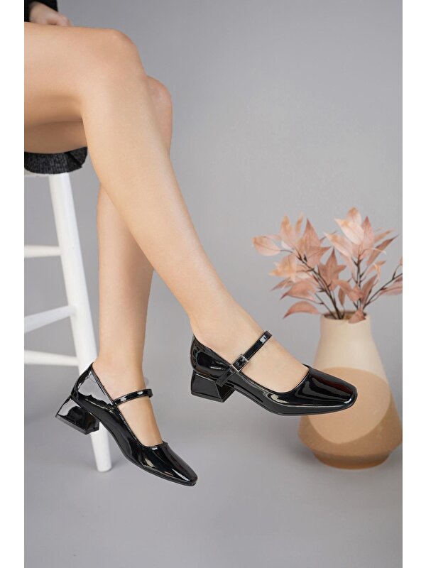 Muggo Mary Garantili Kare Burunlu Kadın Kısa Topuklu Ayakkabı