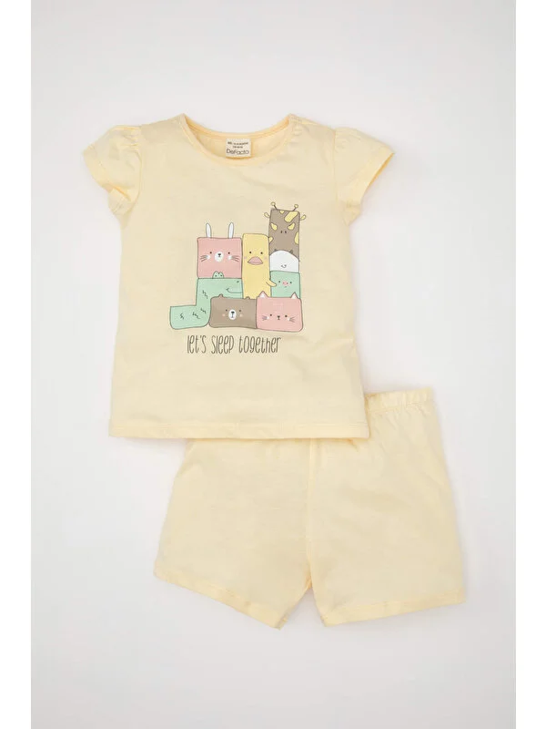 DeFacto Kız Bebek Baskılı Kısa Kollu Şortlu Penye Pijama Takımı C5069A524HS